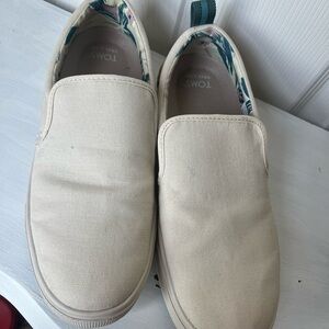 Toms Trvl Lite slip on white canvas sneakers